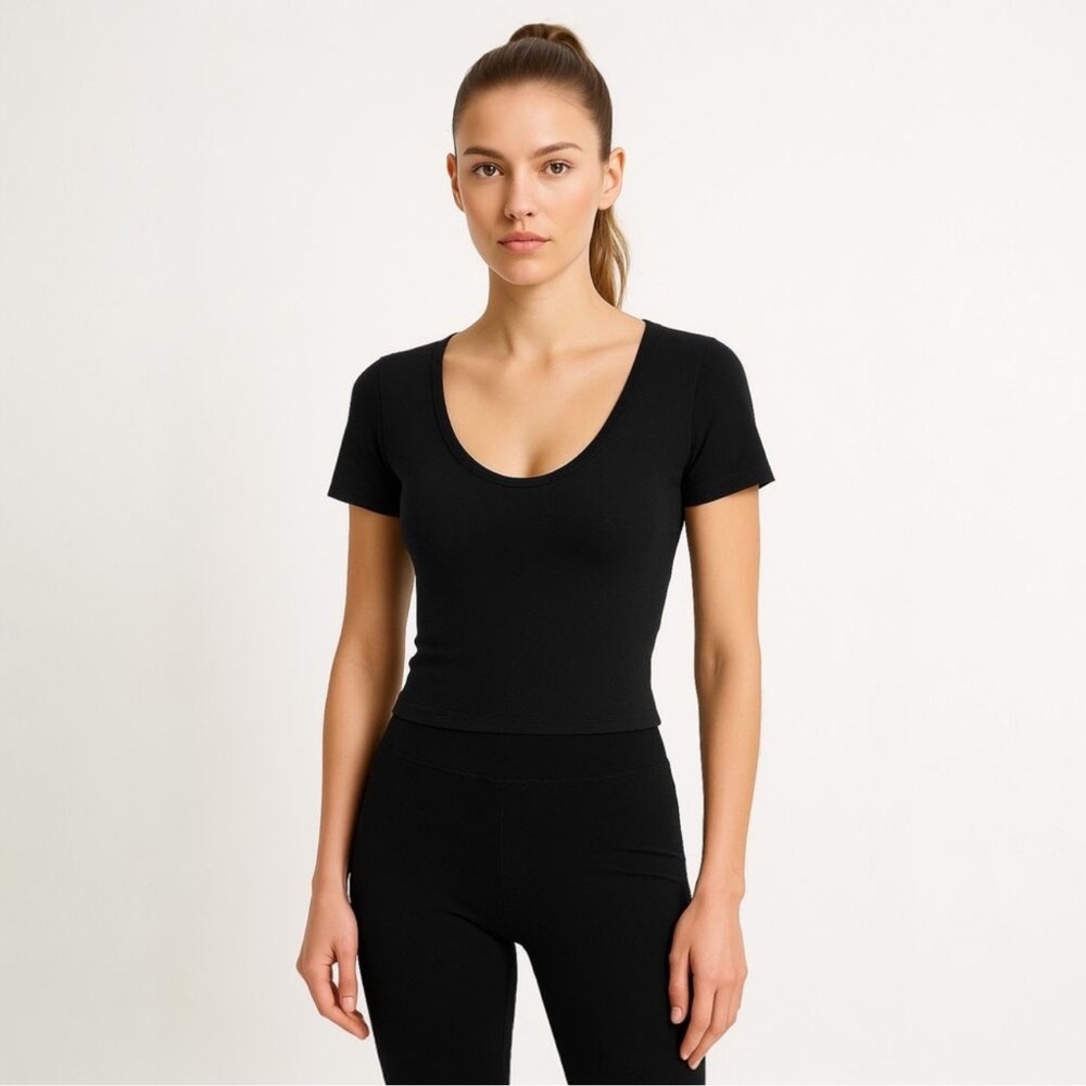 Lululemon Women's Align Tee